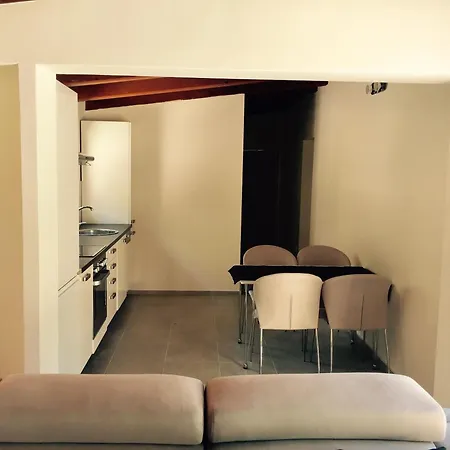 Goldy Villa